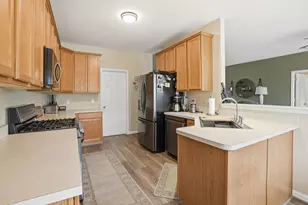 1360 Mackinaw Pl, Schererville, IN 46375 - Photo 10