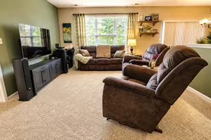1360 Mackinaw Pl, Schererville, IN 46375 - Photo 6