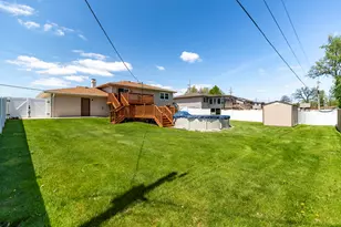 431 S Liverpool Rd, Hobart, IN 46342 - Photo 26