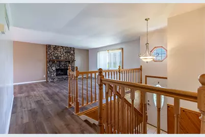 431 S Liverpool Road, Hobart, IN 46342 - Photo 8