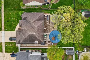 2914 Morningside Dr, Crown Point, IN 46307 - Photo 4
