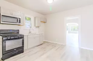 829 Johnson St, Gary, IN 46402 - Photo 16