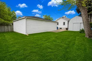 6727 California Ave, Hammond, IN 46323 - Photo 8
