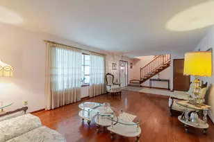 1839 Bluebird Ln, Munster, IN 46321 - Photo 4