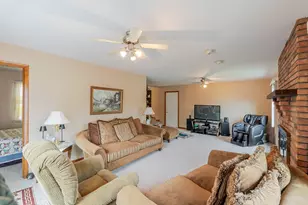 1839 Bluebird Ln, Munster, IN 46321 - Photo 12
