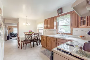 1839 Bluebird Ln, Munster, IN 46321 - Photo 8