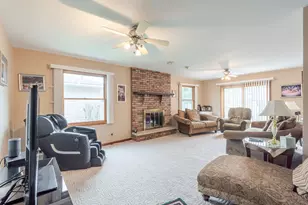 1839 Bluebird Ln, Munster, IN 46321 - Photo 10