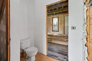 253 N Michigan Ave, Hobart, IN 46342 - Photo 8