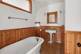 253 N Michigan Ave, Hobart, IN 46342 - Photo 12