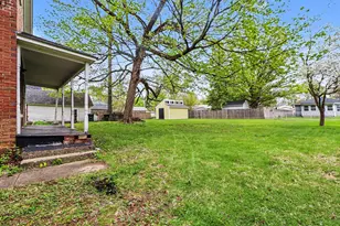 253 N Michigan Ave, Hobart, IN 46342 - Photo 4