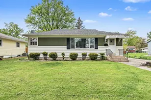 913 S Main St, Crown Point, IN 46307 - Photo 32