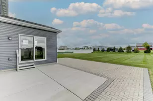 13272 Light Ave, Dyer, IN 46311 - Photo 4