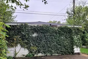 1718 Roosevelt Pl, Gary, IN 46404 - Photo 18