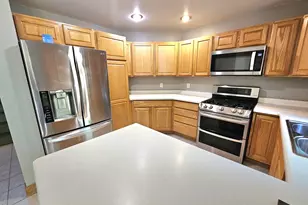 503 Oakwood Dr, Chesterton, IN 46304 - Photo 10
