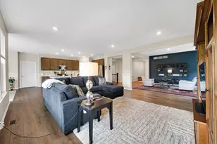 11388 Clyde Dr, Crown Point, IN 46307 - Photo 4