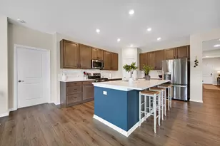 11388 Clyde Dr, Crown Point, IN 46307 - Photo 6