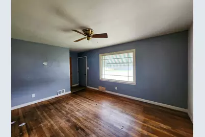 1919 S Carlisle Street, South Bend, IN 46613 - Photo 4