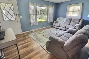 203 E Indiana Ave, Kouts, IN 46347 - Photo 8
