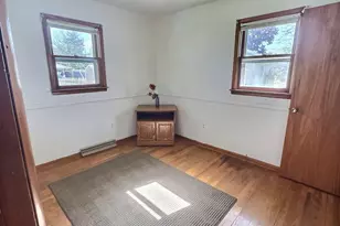 203 E Indiana Ave, Kouts, IN 46347 - Photo 10