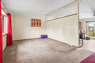7954 Bracken Pkwy, Hobart, IN 46342 - Photo 4
