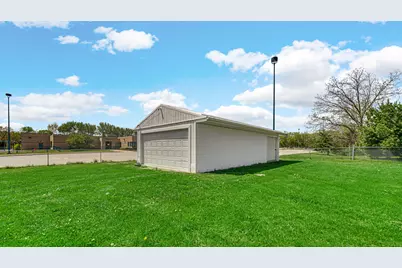 324 W Johnson Road, La Porte, IN 46350 - Photo 30
