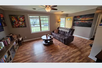 850 S Wisconsin Street, Hobart, IN 46342 - Photo 6