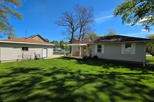 850 S Wisconsin St, Hobart, IN 46342 - Photo 16