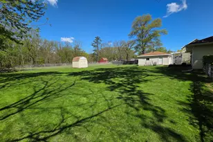 850 S Wisconsin St, Hobart, IN 46342 - Photo 14