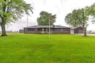 2204 S Meridian Rd, Morocco, IN 47963 - Photo 2