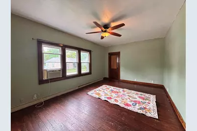 309 N Center Street, Flora, IN 46929 - Photo 4