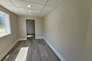 113 N Arch St, New Carlisle, IN 46552 - Photo 6
