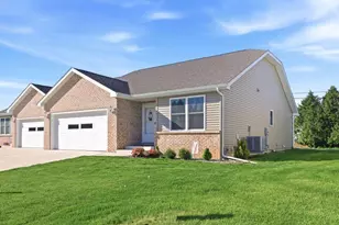 82 Prince William Ct, La Porte, IN 46350 - Photo 2