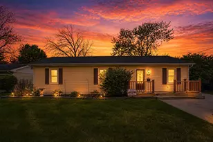 427 S East St, Crown Point, IN 46307 - Photo 2