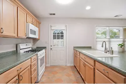 427 S East Street, Crown Point, IN 46307 - Photo 8