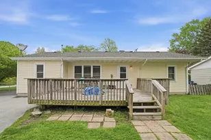 427 S East St, Crown Point, IN 46307 - Photo 16