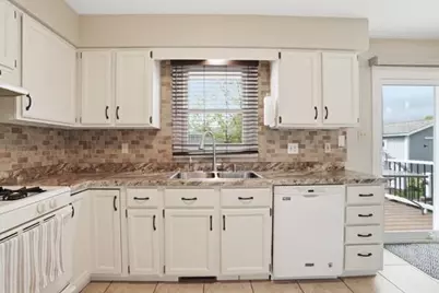 1547 W 99th Avenue, Crown Point, IN 46307 - Photo 6
