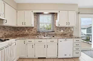 1547 W 99th Ave, Crown Point, IN 46307 - Photo 6