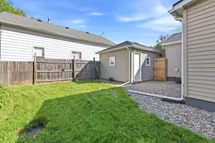 201 Jefferson Ave, La Porte, IN 46350 - Photo 2