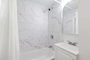 201 Jefferson Ave, La Porte, IN 46350 - Photo 12