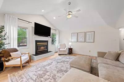 901 Milton Street, Valparaiso, IN 46385 - Photo 6