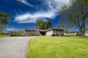 9616 Olcott Ave, Saint John, IN 46373 - Photo 2