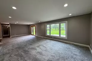 9616 Olcott Ave, Saint John, IN 46373 - Photo 6