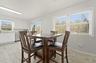 11917 N 470 E, Demotte, IN 46310 - Photo 8