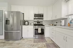 11917 N 470 E, Demotte, IN 46310 - Photo 10