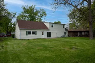 2611 Crows Nest Dr, Hobart, IN 46342 - Photo 28