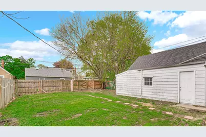 7613 Monroe Avenue, Hammond, IN 46324 - Photo 16