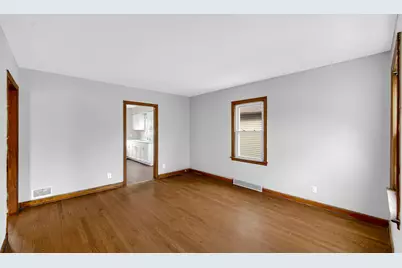 7613 Monroe Avenue, Hammond, IN 46324 - Photo 2