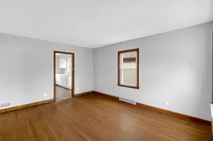 7613 Monroe Ave, Hammond, IN 46324 - Photo 2
