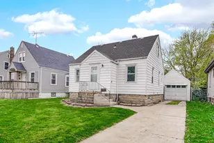 7613 Monroe Ave, Hammond, IN 46324 - Photo 1