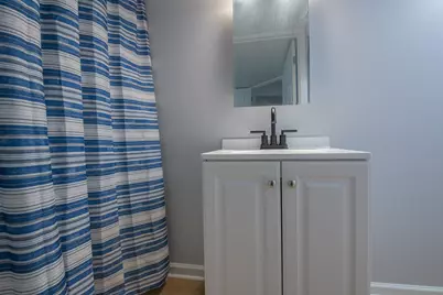 408 E 43rd Avenue, Gary, IN 46409 - Photo 24